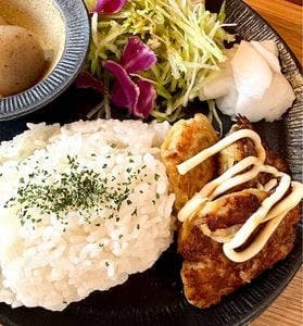 ムシャムシャBASE たまぞう