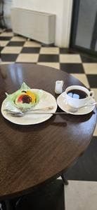 Cafe FREUNDLIEB 本店