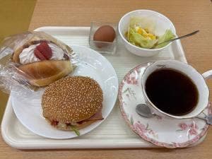 ベーカリーカフェ 花の木