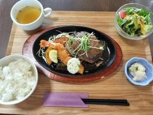 隠れ家洋食＆カフェ ヤマサキ