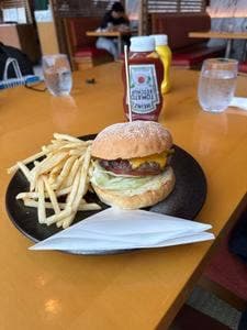 TOKYO AMERICAN CLUB