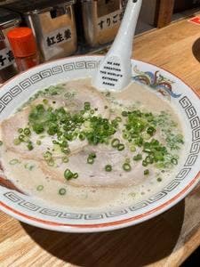 博多ラーメンでぶちゃん