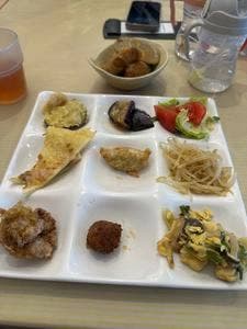 海辺のビュッフェ はとばキッチン