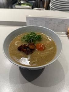 山田のうなぎ うな骨らーめん 築地本店