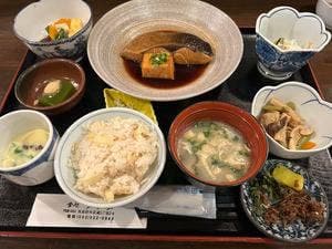 食処 つつみ