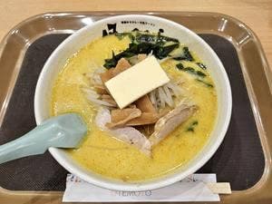 青森みそカレー牛乳ラーメン かわら 青森空港