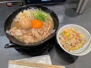 伝説の肉そば屋 御茶ノ水店
