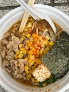 らーめんダイニング ど・みそ 中山競馬場店