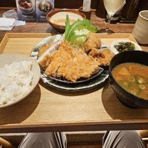 名代とんかつ かつくら 大阪国際空港店