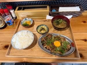 もつ煮と白めし 回向