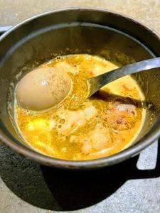 名前、看板のないラーメン屋