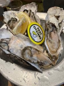 FAST OYSTERS 神楽坂店