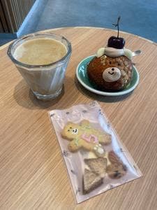 COFFEE HERE!