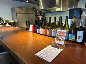 wine stand kanpani
