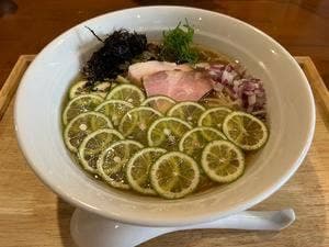 間借り麺業 あらや識