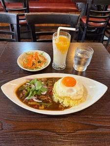 アジア料理 Lama 鷺宮駅前店