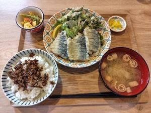 つるカフェ食堂