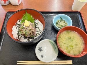 市場の食堂 金目亭