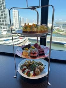 IL PINOLO SKY TERRACE 横浜