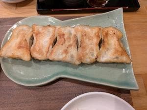 餃子専門店 紬刃