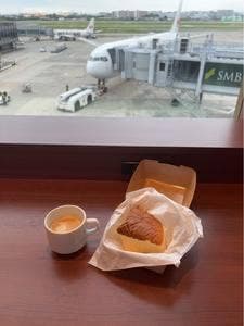 りくろーおじさんの店 大阪伊丹空港店