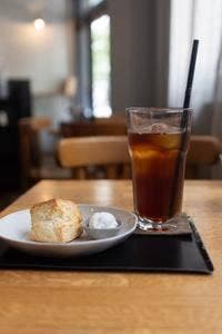 HOLT COFFEE & TREATS
