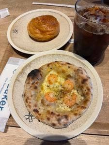 R Baker 富谷店