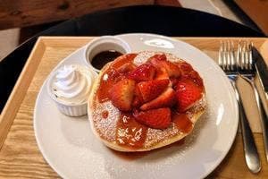 YOLO cafe & shisha 宮益坂店