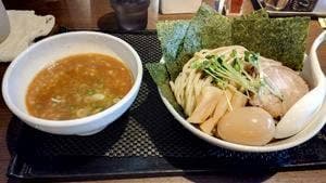 ブラウン