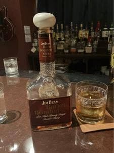 Bar n i d o