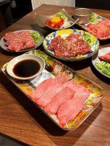 炭火焼肉しんちゃん 高槻店