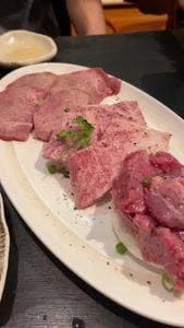 やきにく 青葉