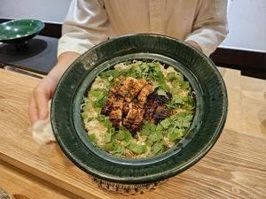 鱗町 白