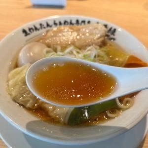 生わんたんらぁめん専門店赤黄緑 武庫之荘店