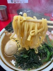 家系ラーメン王道家直伝 との丸家 伊勢崎店