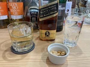 お酒の美術館 関内マリナード店