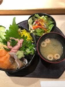 すし椿 池袋西口店