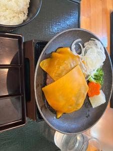とろけるハンバーグ 福よし 中山駅前店