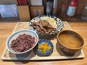 佰年食堂 太助