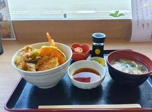 丼や