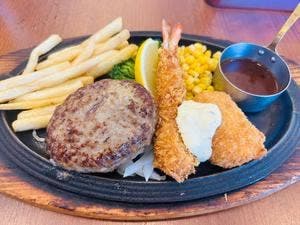 ロイヤルホスト 鶴見店