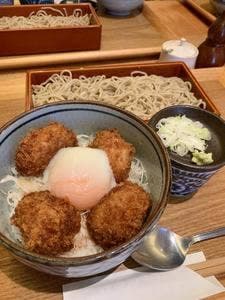 神楽坂 山せみ