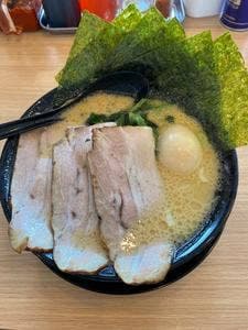 横浜家系ラーメン 龍馬家 日向店