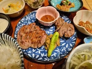 炭焼牛たん東山 金沢フォーラス店