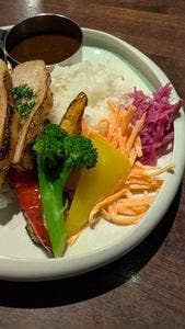 スパイスカレー 神保町オオドリー 新宿店