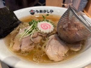 鮨とラーメン うおがしや みなとみらい一番街