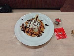 ガスト 朝霧店