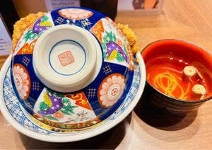 #カツ丼は人を幸せにする 神田店