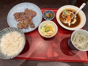 炭焼牛たん東山 イオンモール白山店