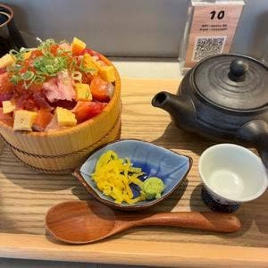 スシモン 赤坂見附店